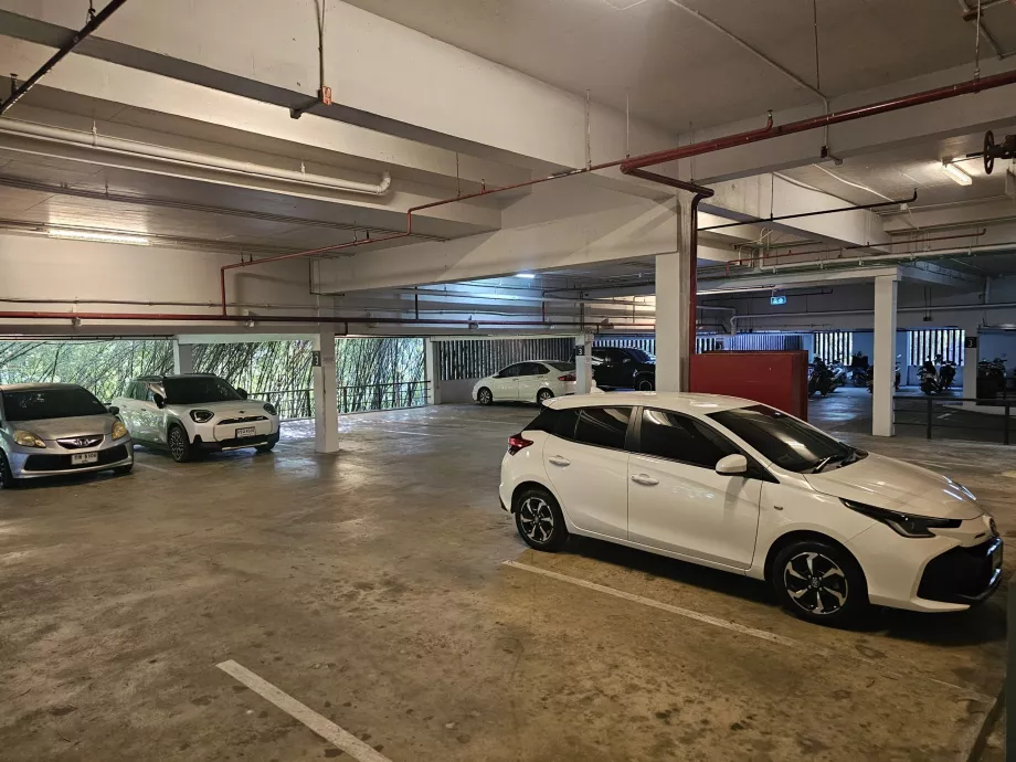 Garaj gratuit pentru oaspeți