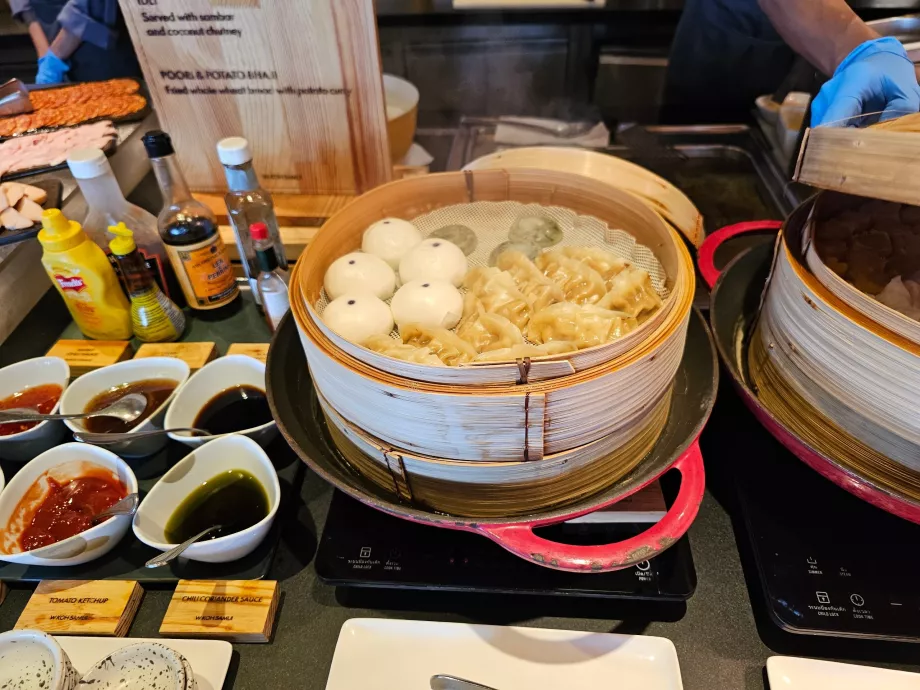 Mic dejun - găluște dim sum