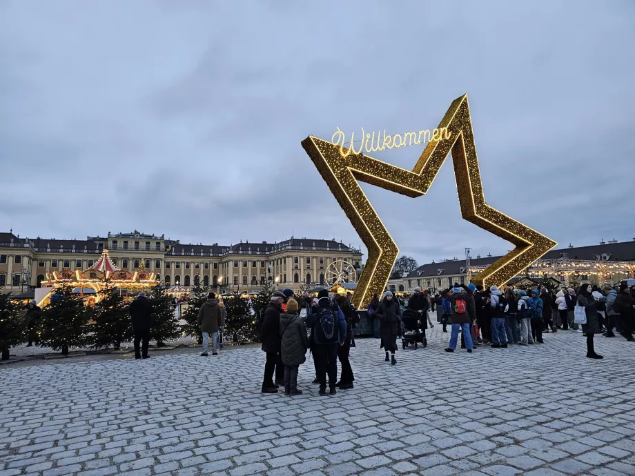 Piața de Crăciun din Schönbrunn