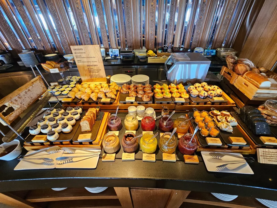 Mic dejun - dulciuri și gemuri