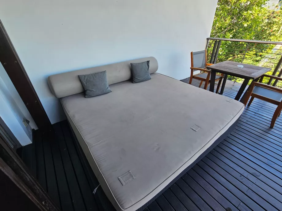 Canapea pe terasă
