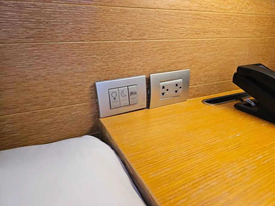 Sertare pentru noptieră