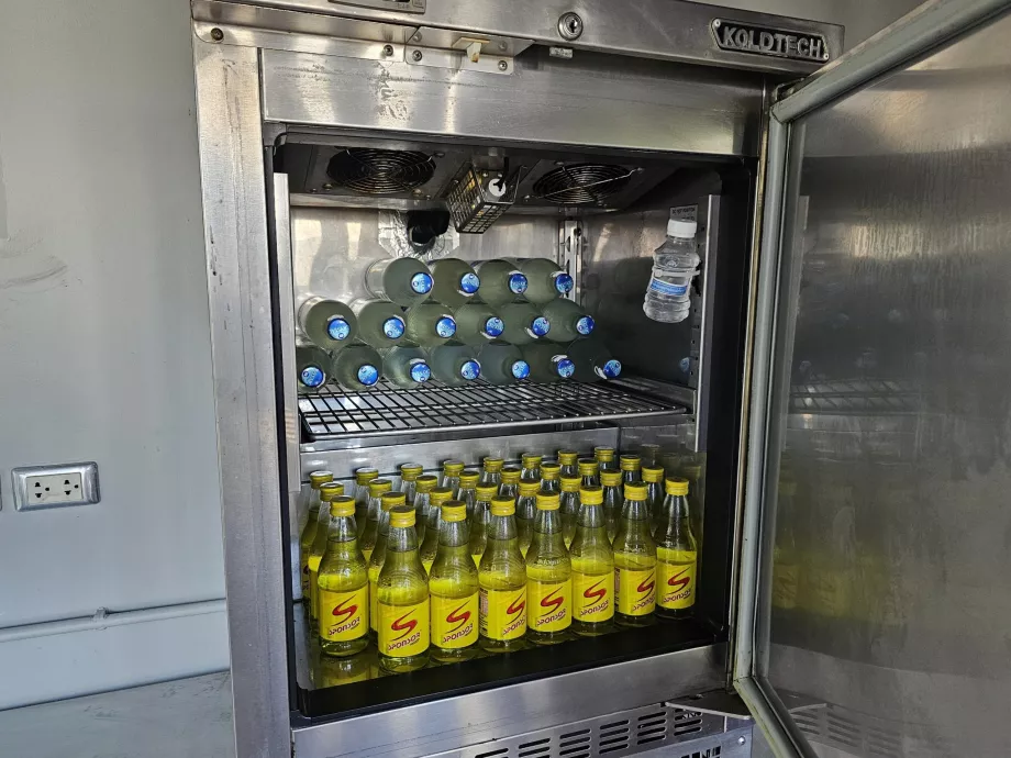 Apă și limonadă în SweetSpot