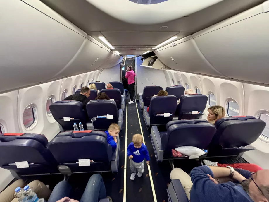 Cabină clasa business Smartwings B738