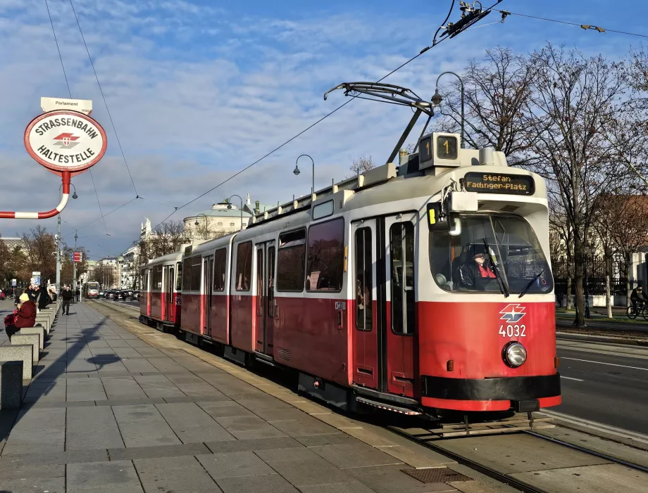 Stație de tramvai