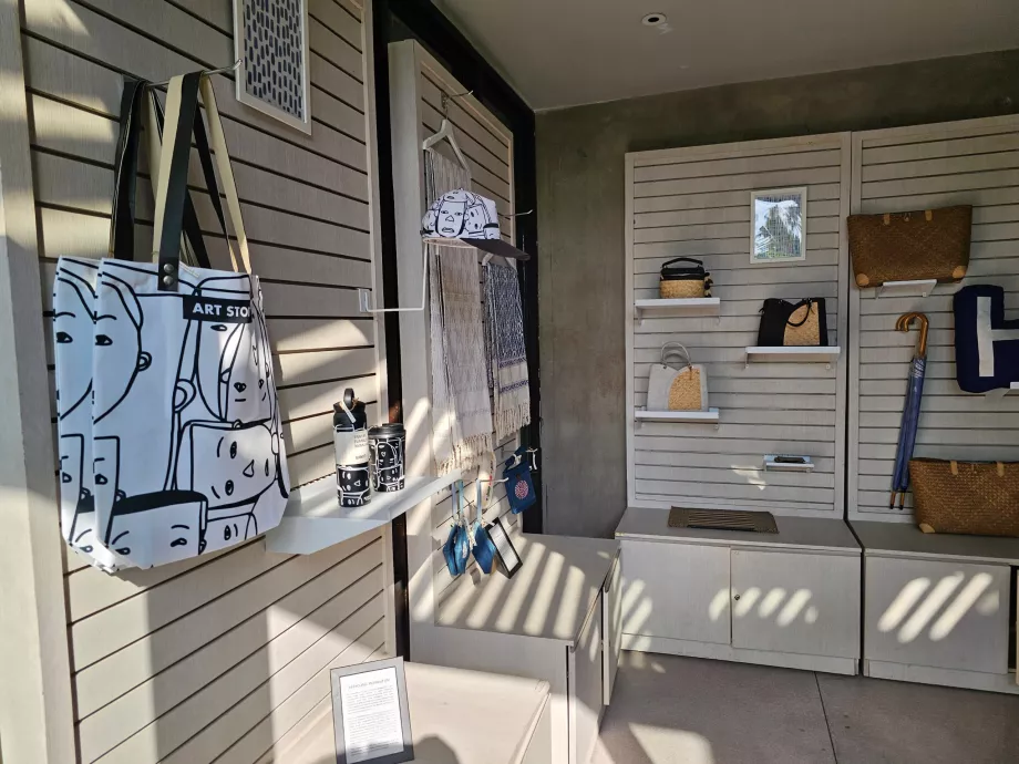 Mic magazin de suveniruri la recepție