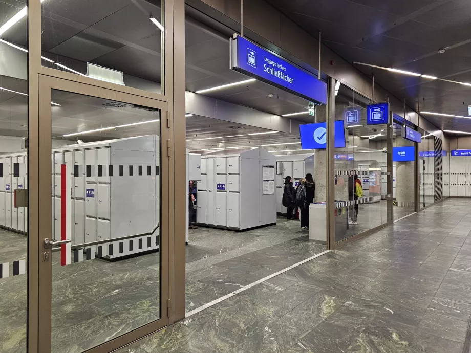 Dulapuri pentru bagaje la Wien Hbf