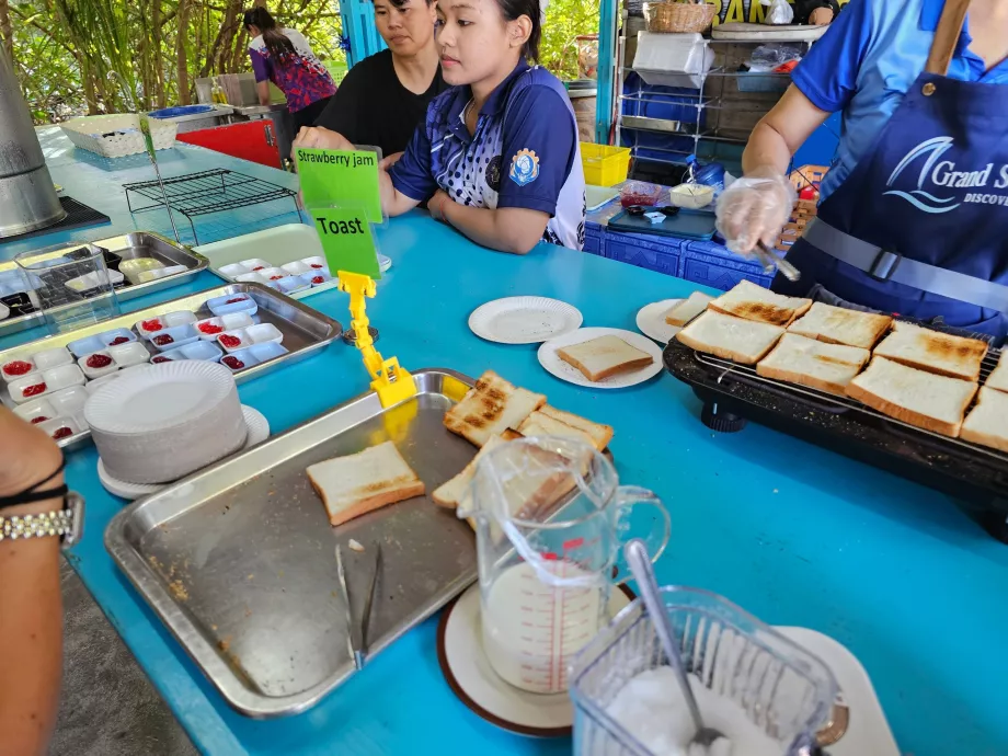 Mic dejun ușor gratuit înainte de plecare