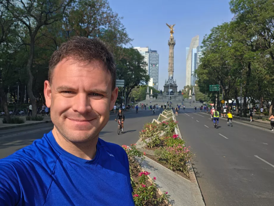 Duminică dimineața alerga pe străzile din CDMX