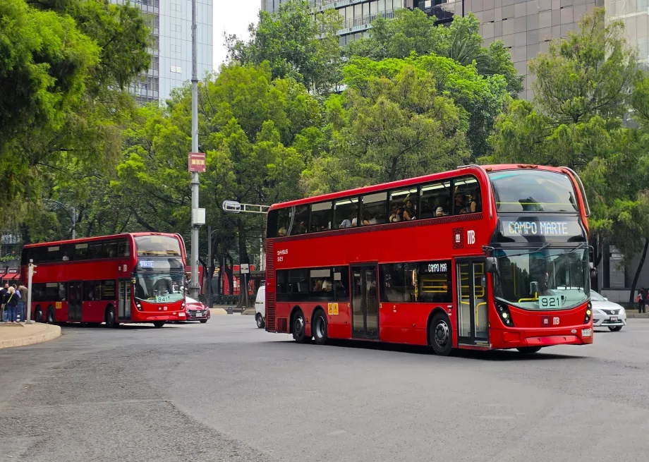 Metrobuze în Mexico City