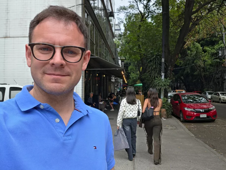 Me on a walking tour of Roma Norte