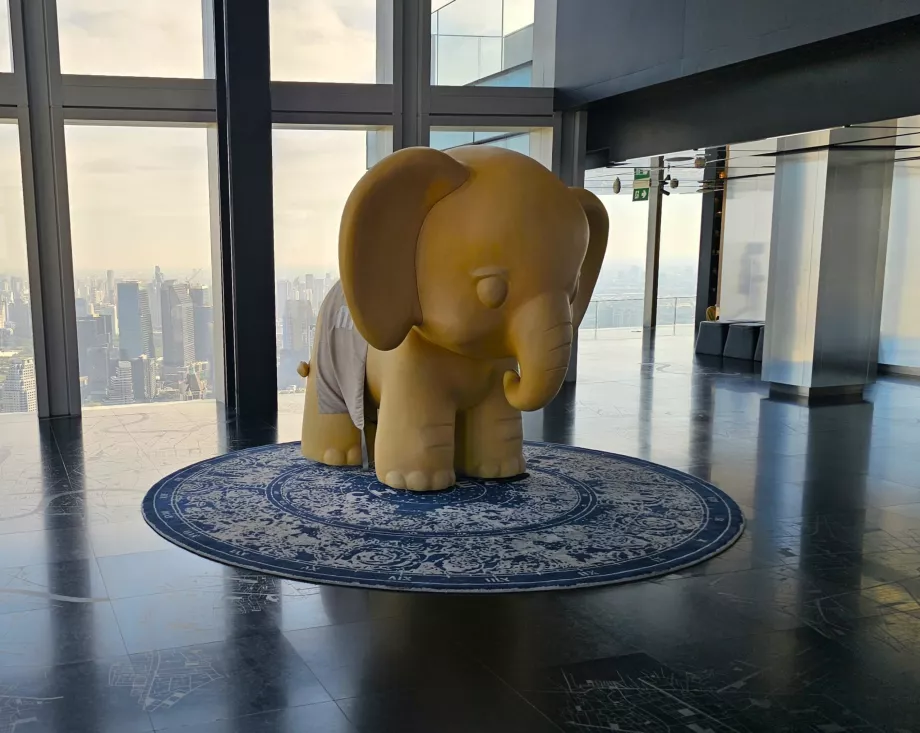 King Power Mahanakhon - Vedere interioară