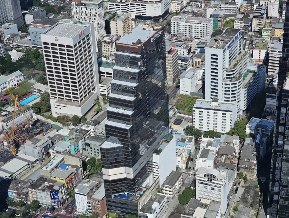 Vedere a hotelului de la punctul de vedere King Power Mahanakhon