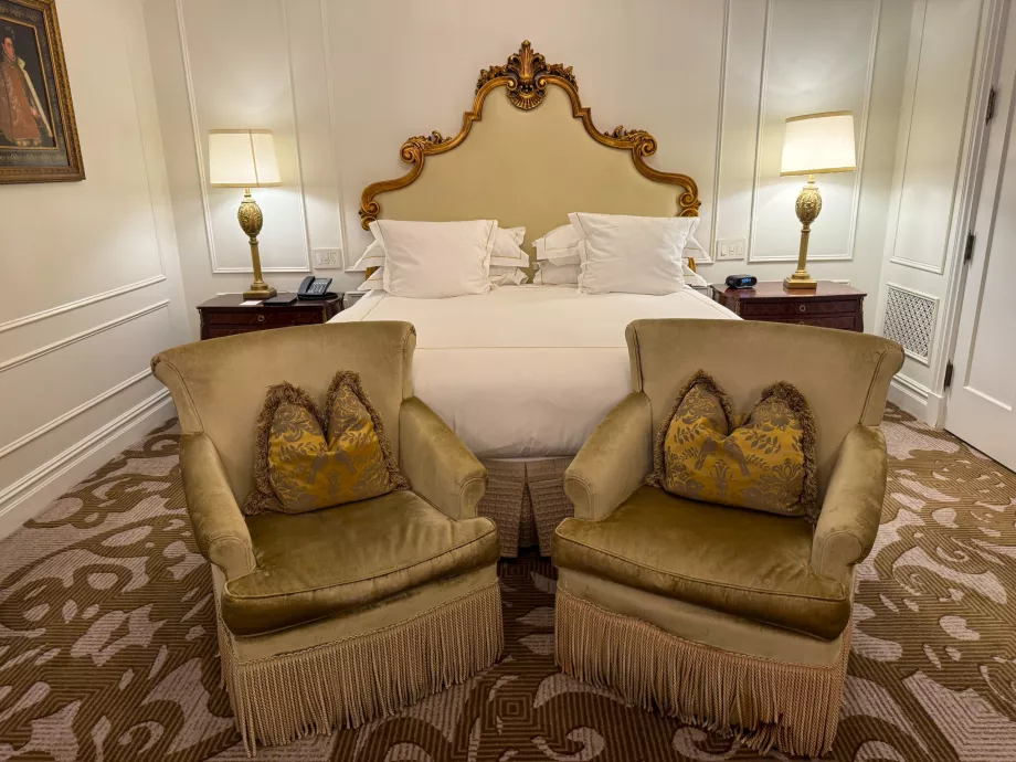 Cameră la Hotelul Plaza