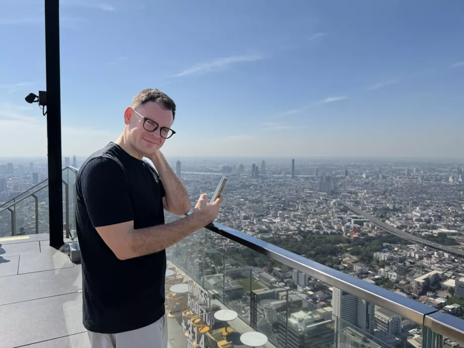 King Power Mahanakhon - eu sunt la pândă (soare neplăcut în ochi)