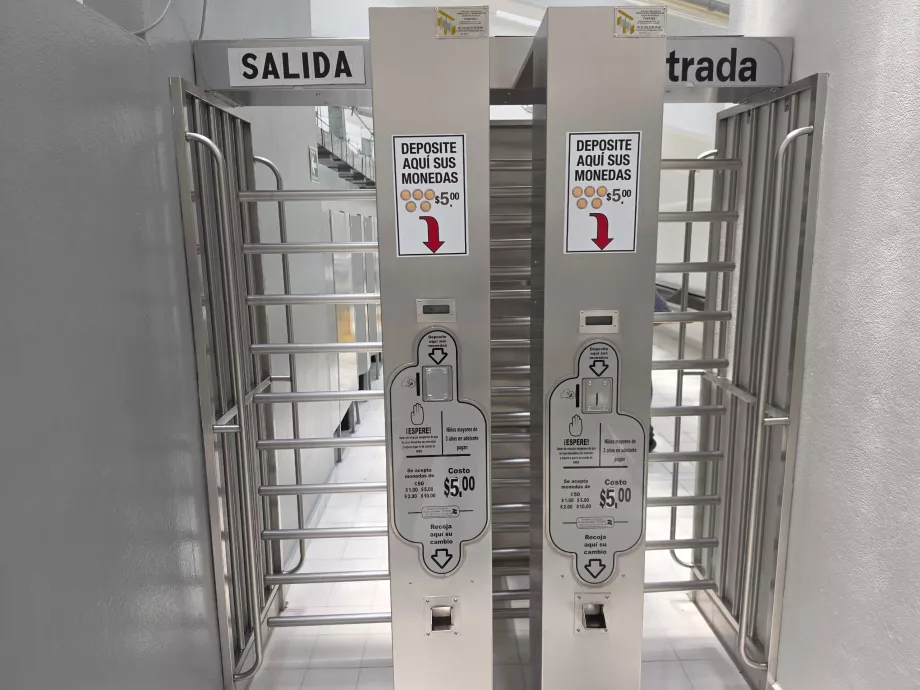 Plata 5 pesos pe toaletă