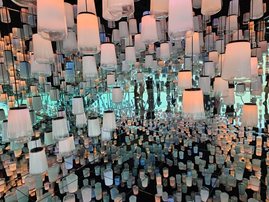 Akara Sky Hanuman - Lanternă virtuală Sky