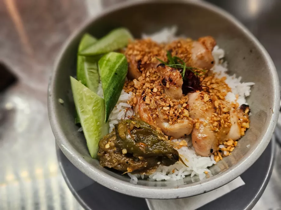 Aunglo - felul principal