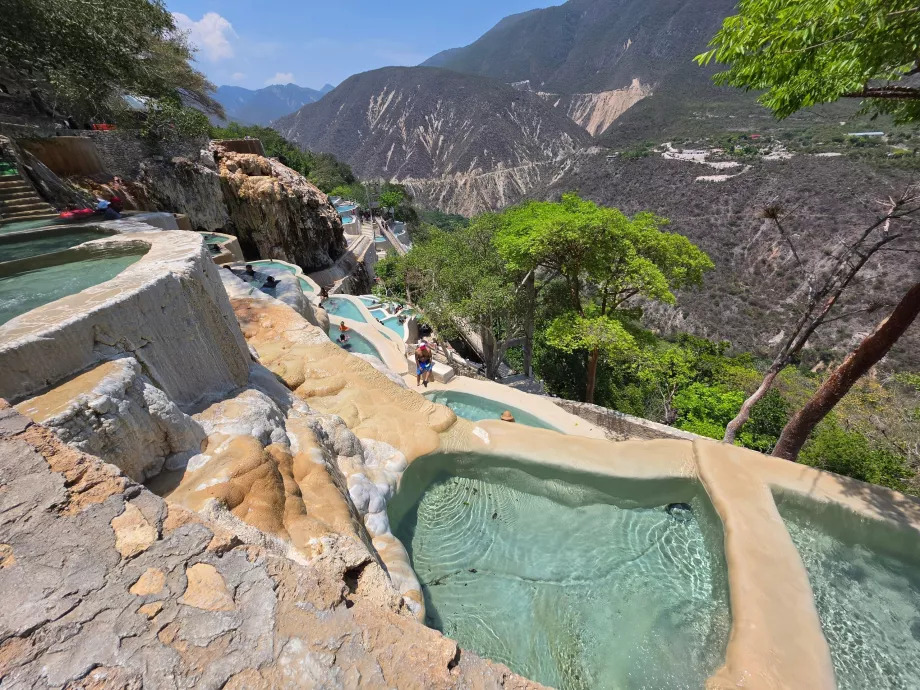 Piscine cu cascade Tolantongo