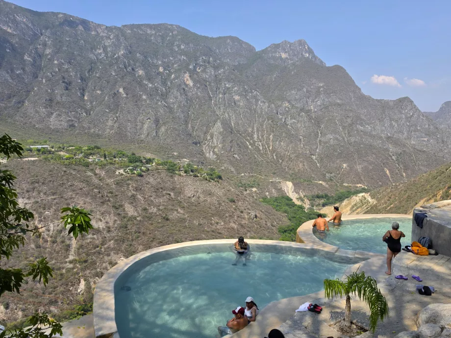 Piscine cu cascade Tolantongo