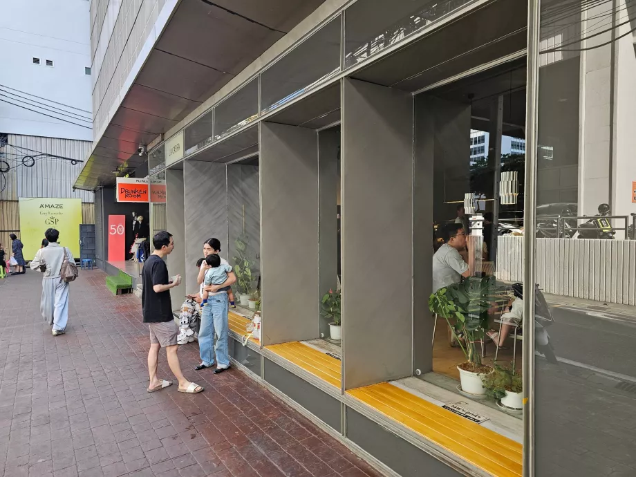 La Cabra, locuri în aer liber