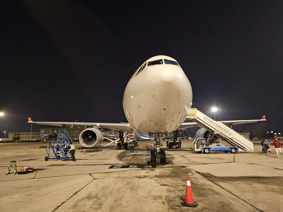 Avion după sosirea în Beijing