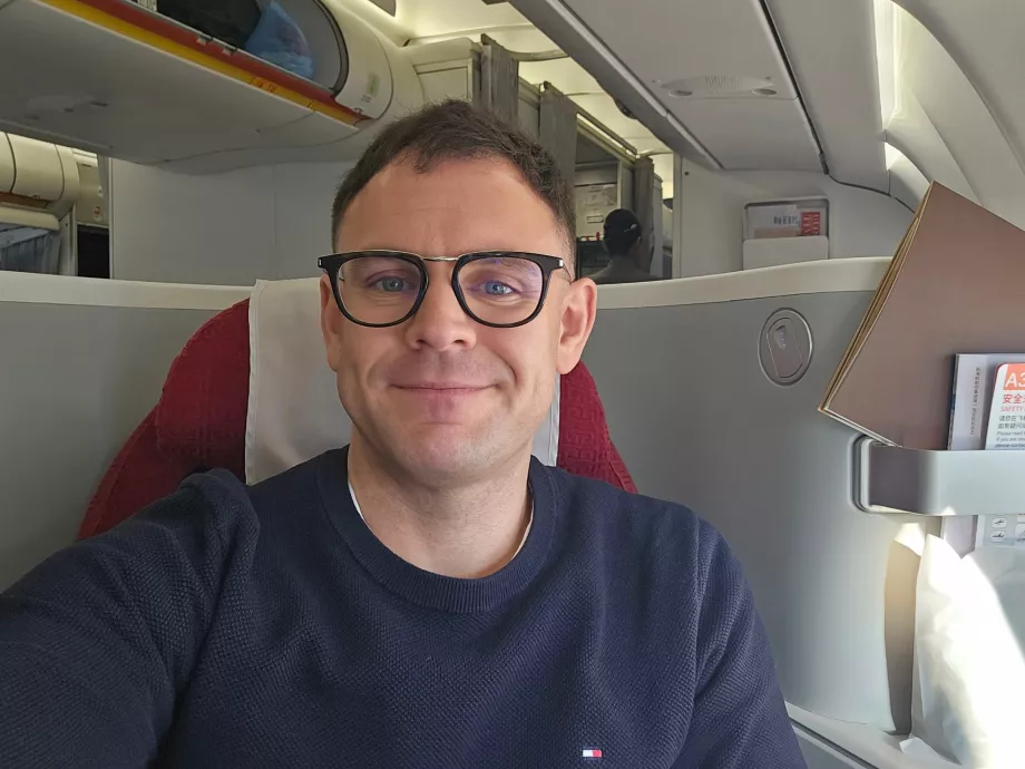 Eu la clasa business pe Hainan Airlines