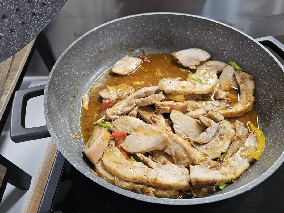 Carne de porc - meniu de prânz