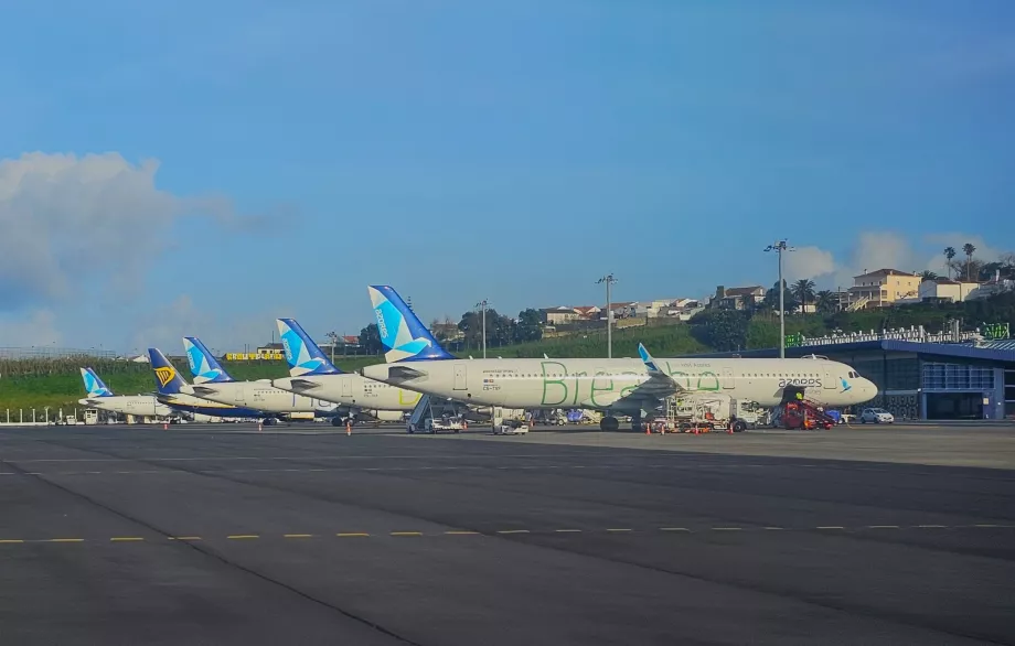 Aeronava Azores Airlines la Aeroportul Ponta Delgada