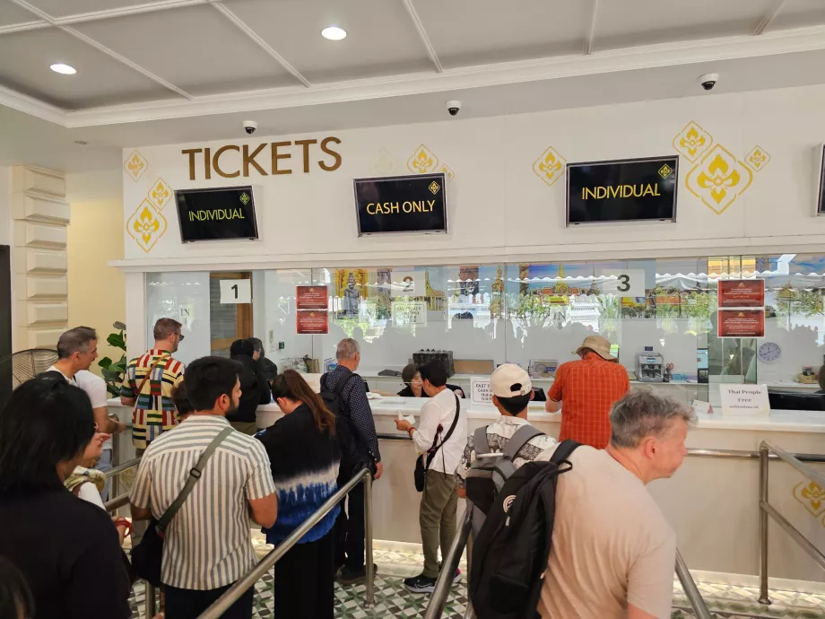 Marele Palat - casa de bilete clasică