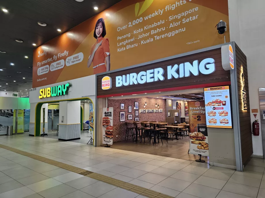 Fast food în zona publică