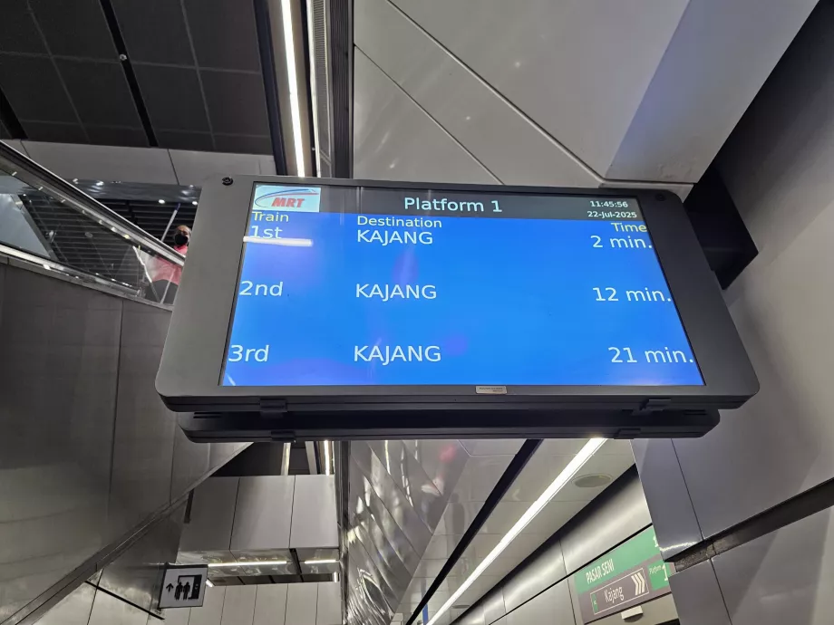 Panouri de informare în metrou