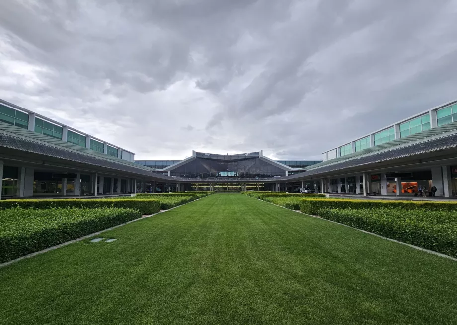 Terminalul Aeroportului Canberra