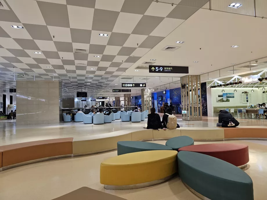Zona de tranzit, Aeroportul Penghu