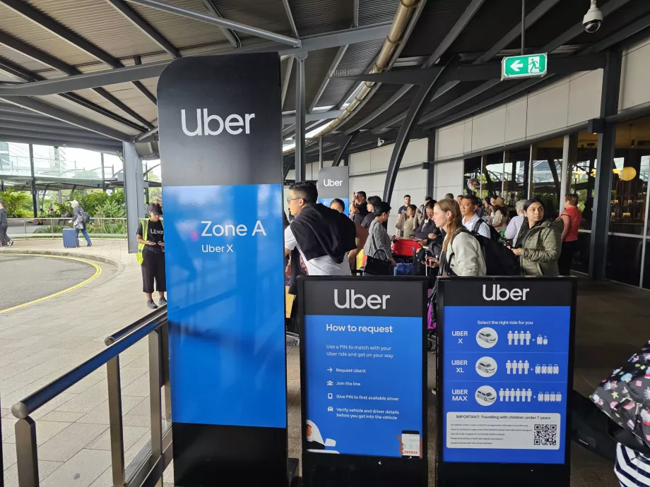 Uber, chioșc, terminalul 1
