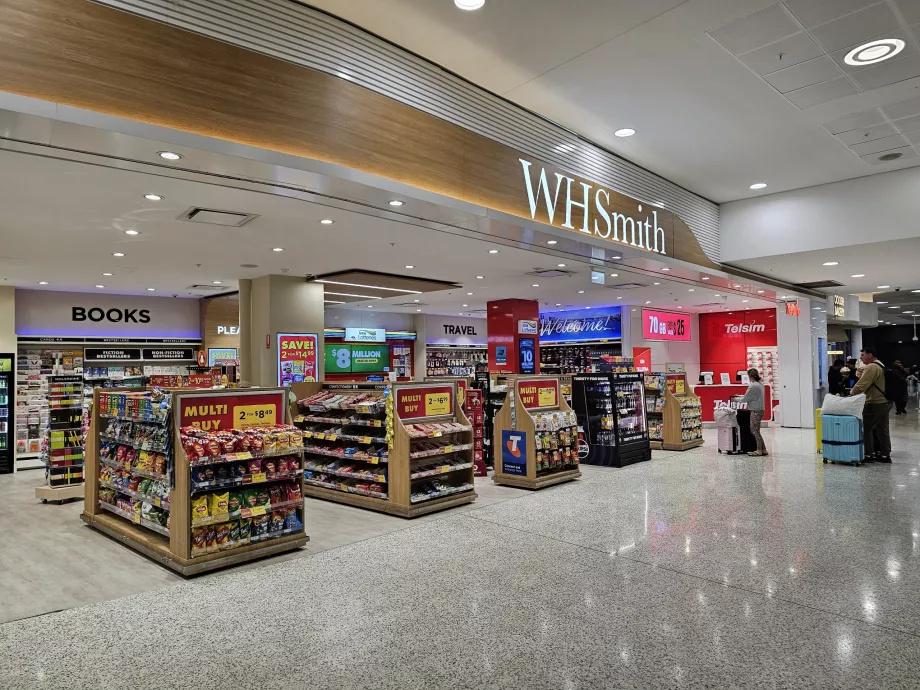 WHSmith, Terminalul 1