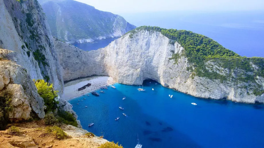 Vedere la plaja Navagio
