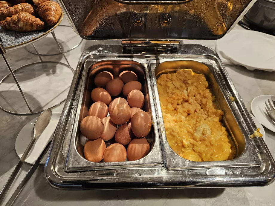 Oferta de mic dejun - mese calde