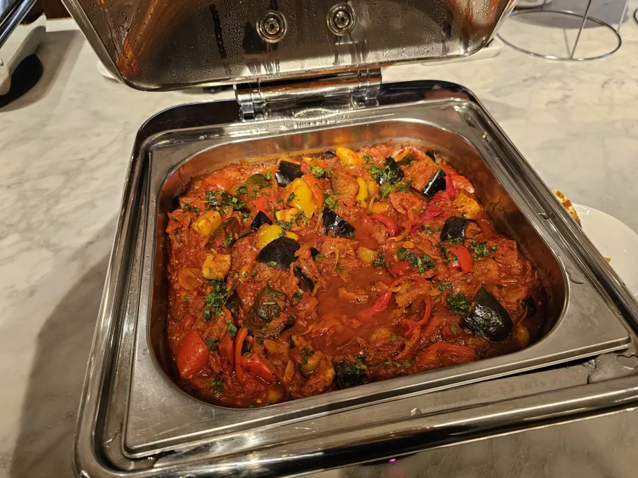 Meniu de prânz - mese calde