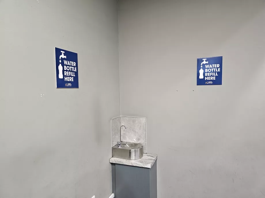 Apă potabilă după verificarea siguranței