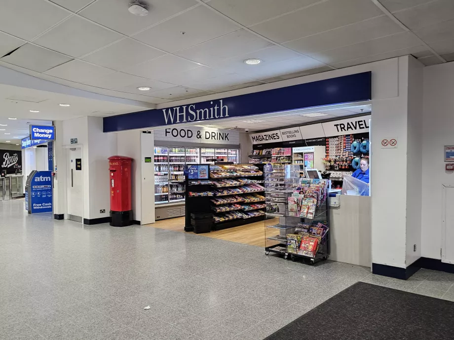 WHSmith, plecări, aeroportul East Midlands