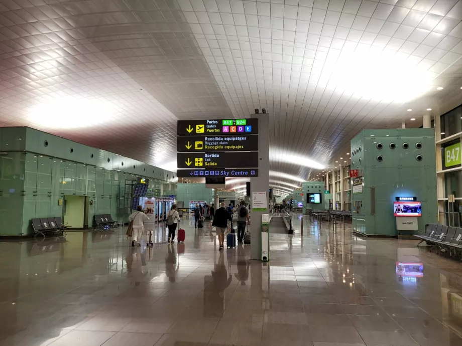 Partea de tranzit a Terminalului 1