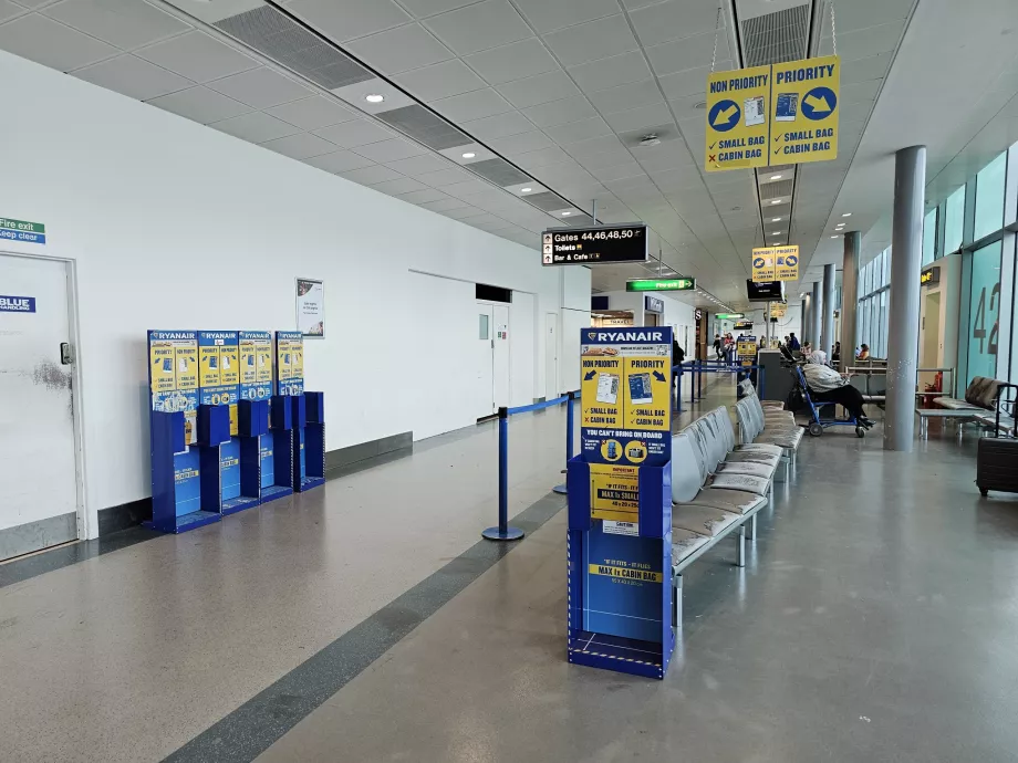 Modele de măsurare a bagajelor, Ryanair