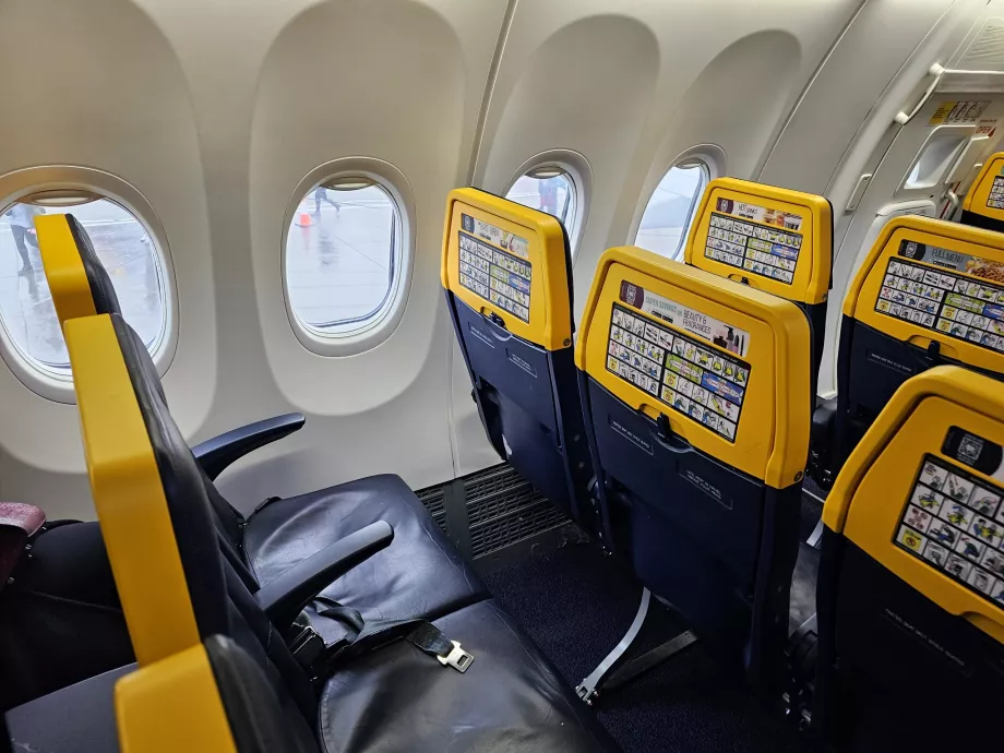 Locuri Ryanair, Boeing 737 MAX 8