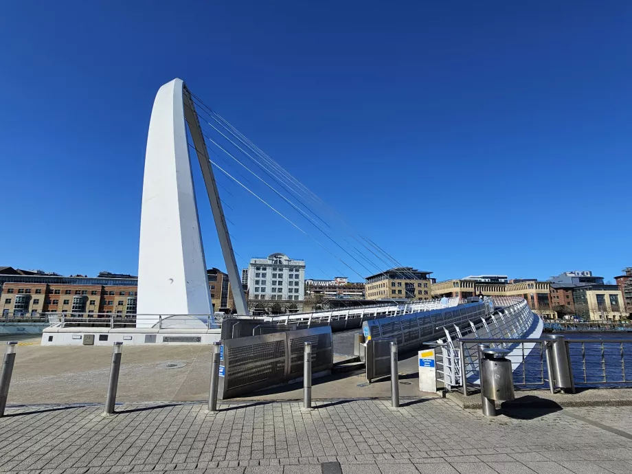 Podul Millennium din Gateshead