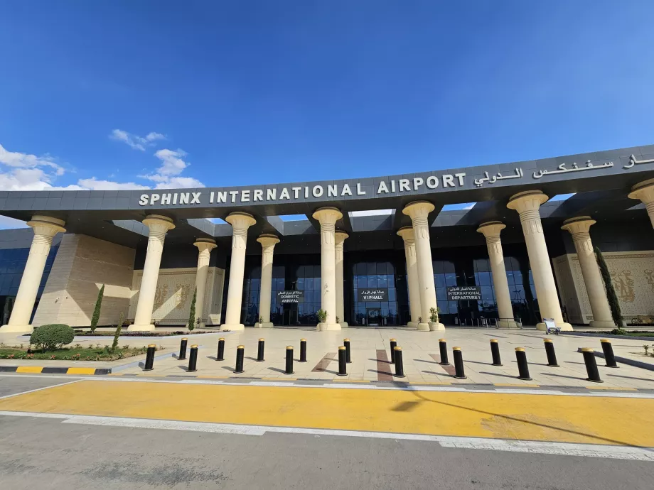 Terminalul Aeroportului Sphinx