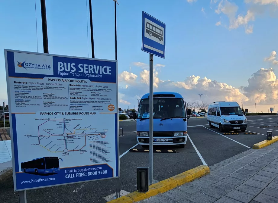 Stație de autobuz