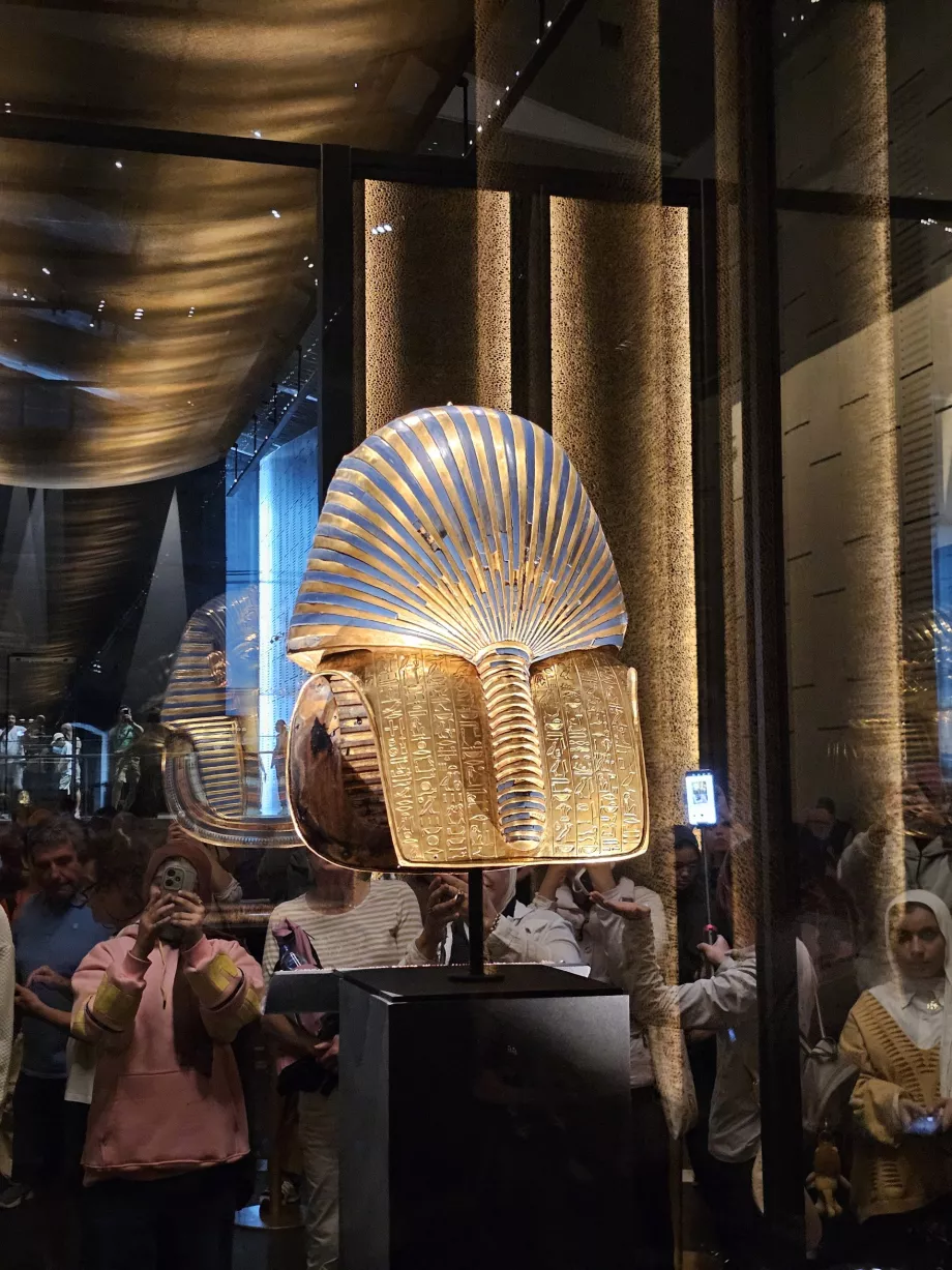 Masca lui Tutankhamon