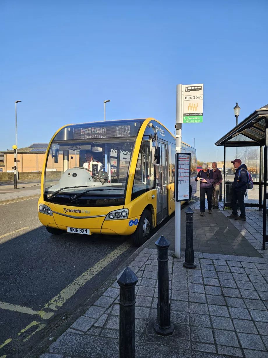 Autobuz AD122