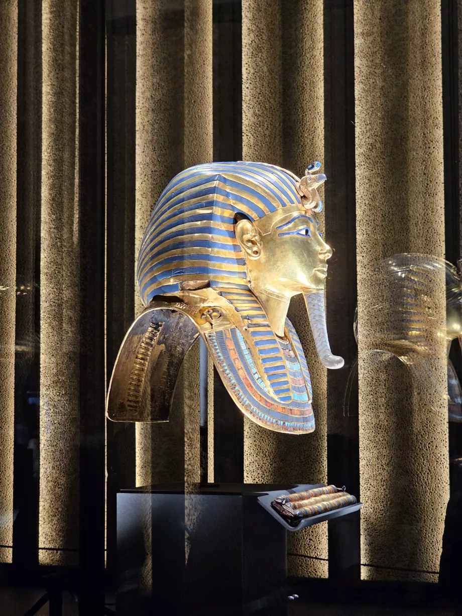 Masca lui Tutankhamon